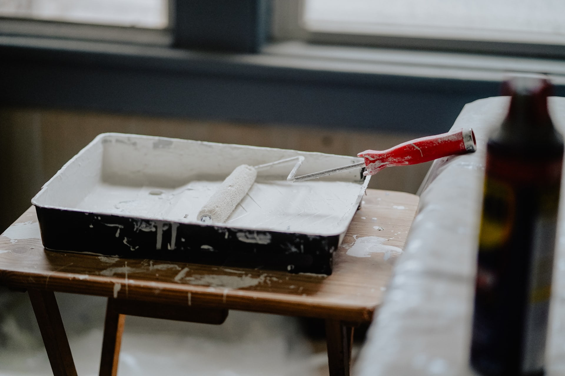 3 Big Tips To Improve Your Home Décor 1 kj styles eQ 8iUrb07g unsplash 1